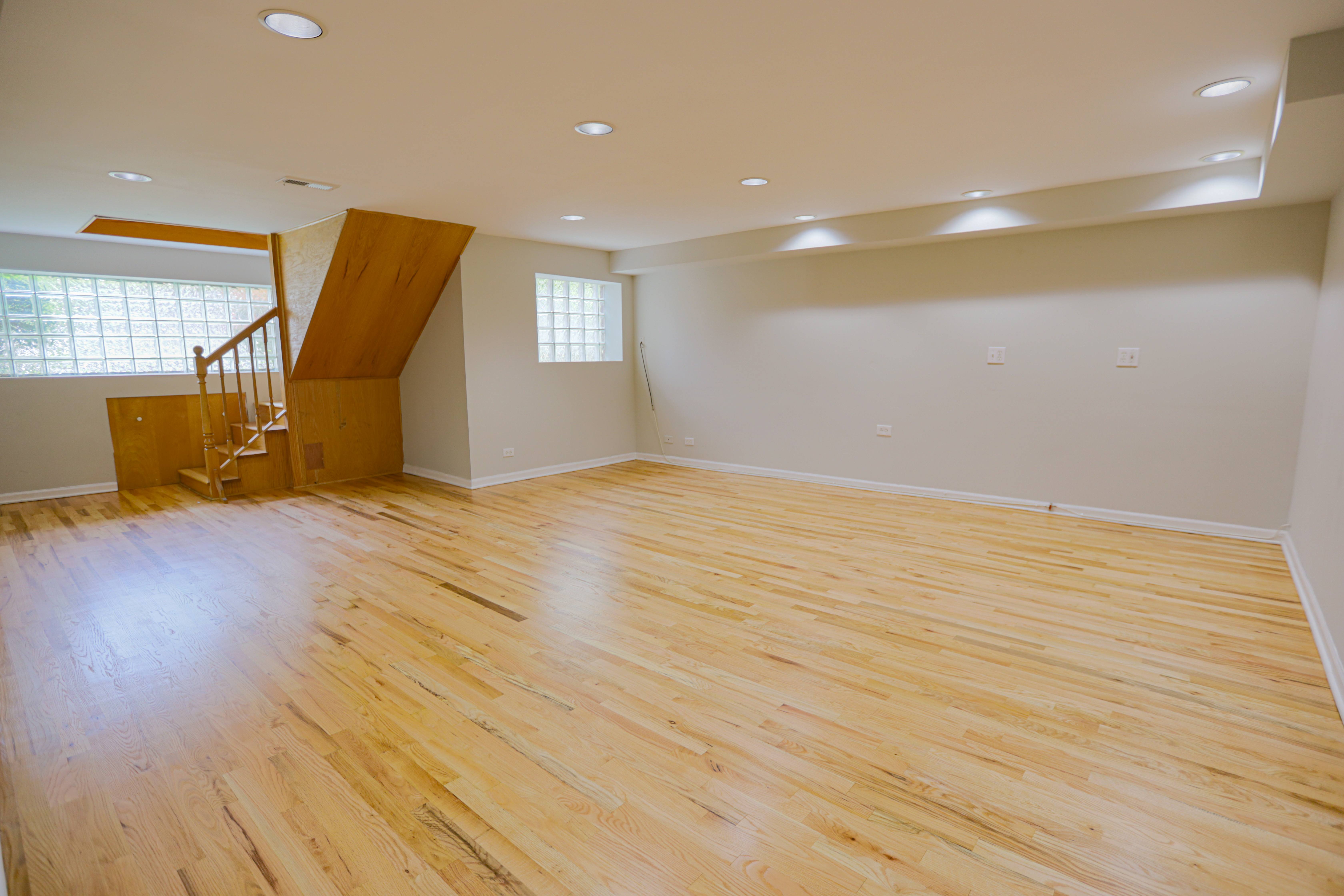 3540 N. Janssen Ave. 3540 N. Janssen Ave., Chicago, IL 60657 Lake View - Leasing by Cross Street